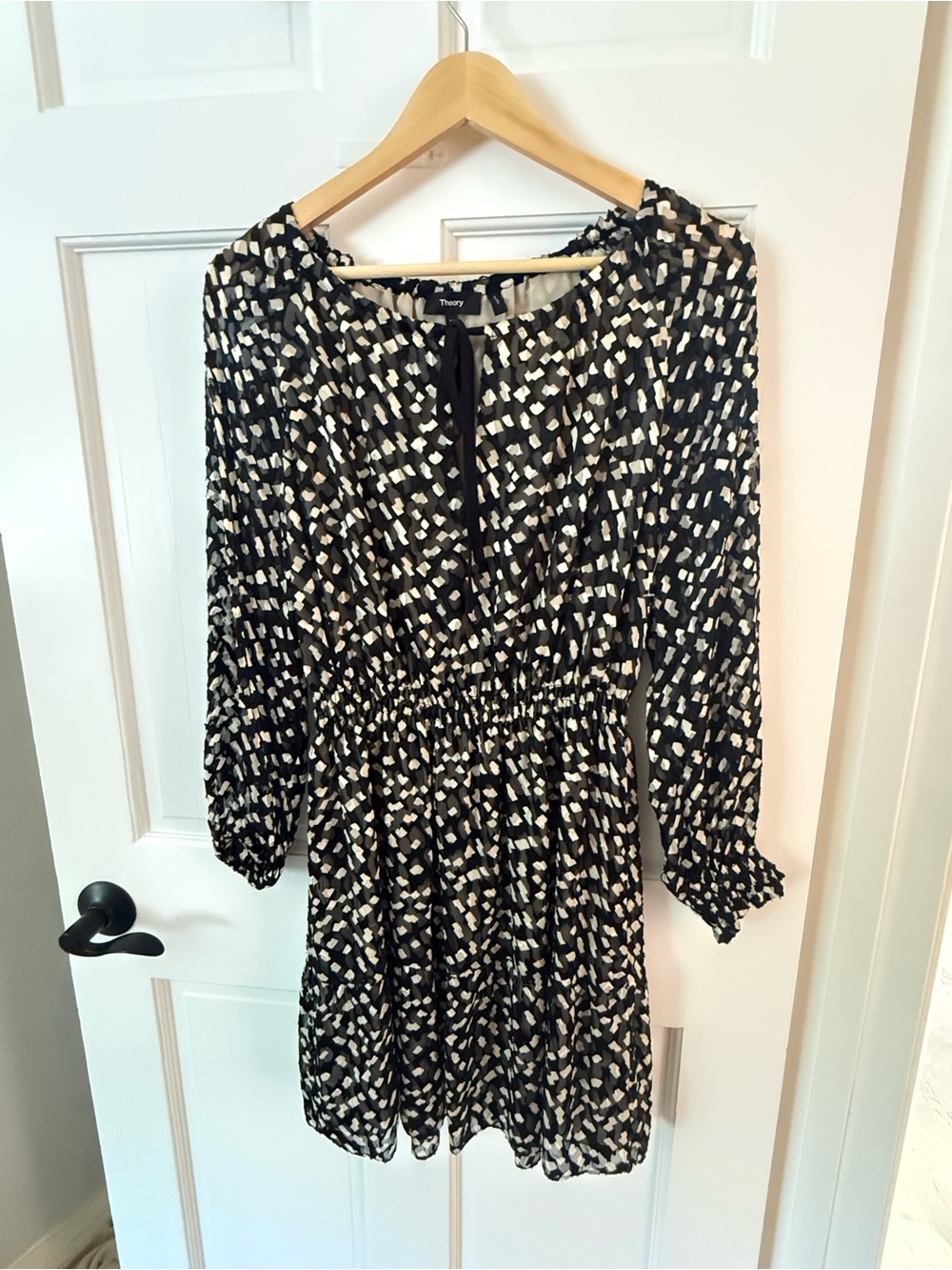 Theory Black and Cream Patterned Long-Sleeve Dress